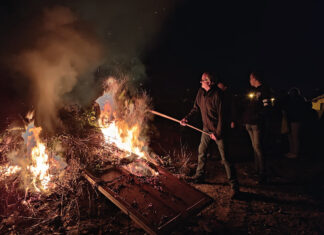 Prats de Lluçanès torna a encendre els Focs de Sant Isidre